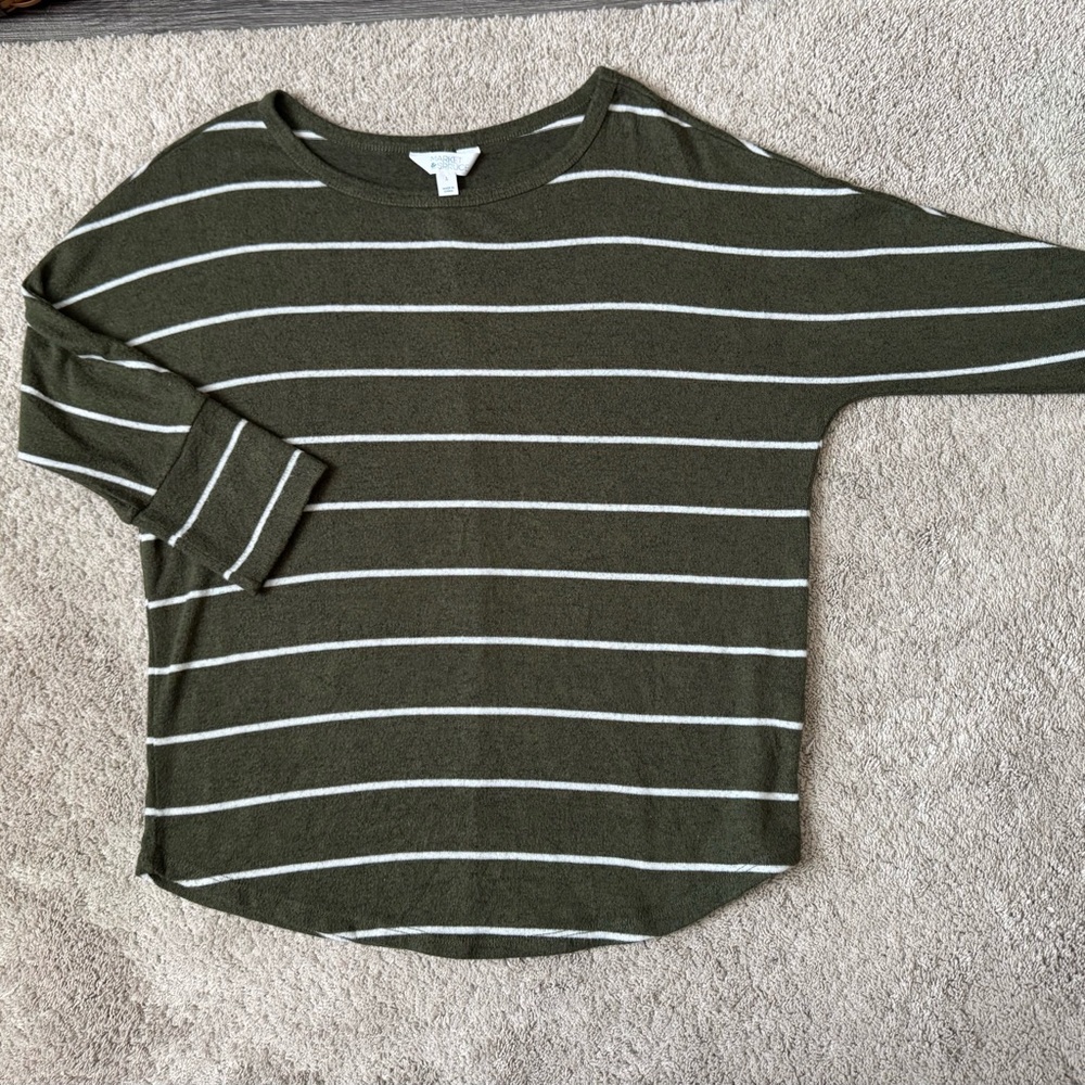Market & Spruce Olive Green White Stripe Knit Top Size Large